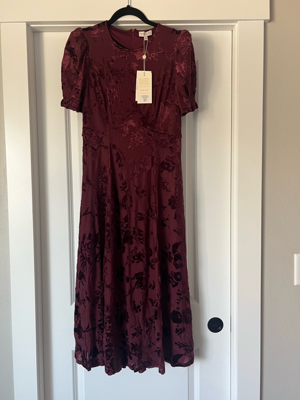 Super Natural By Secret Mission Velvet Fran Midi Dress  Garnet Floral Size S